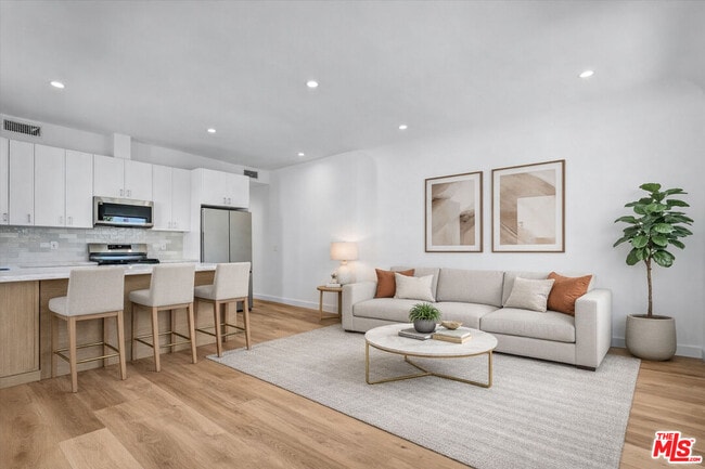 Foto del edificio - 616 N Vista St