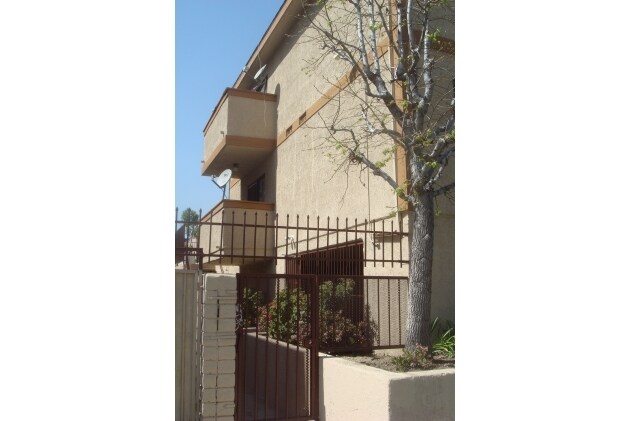 Foto del edificio - Van Nuys Apartments