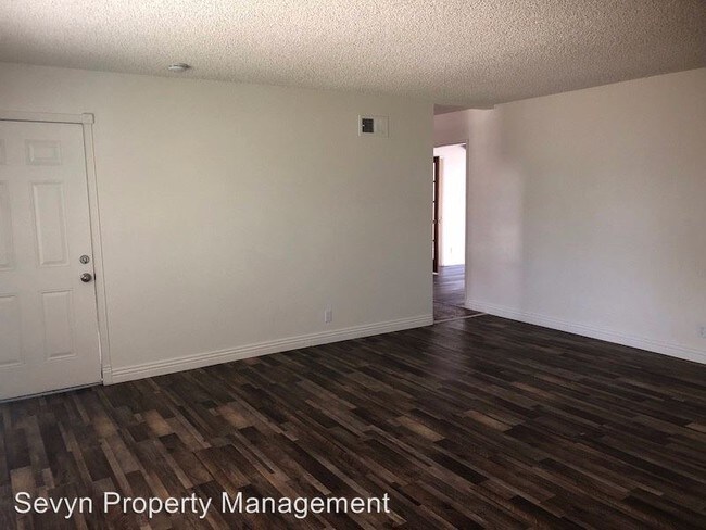 Building Photo - 4 br, 2 bath House - 8262 Tamarind Ave