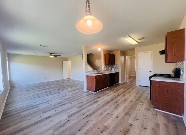 Foto del edificio - 21231 Linden House Ct