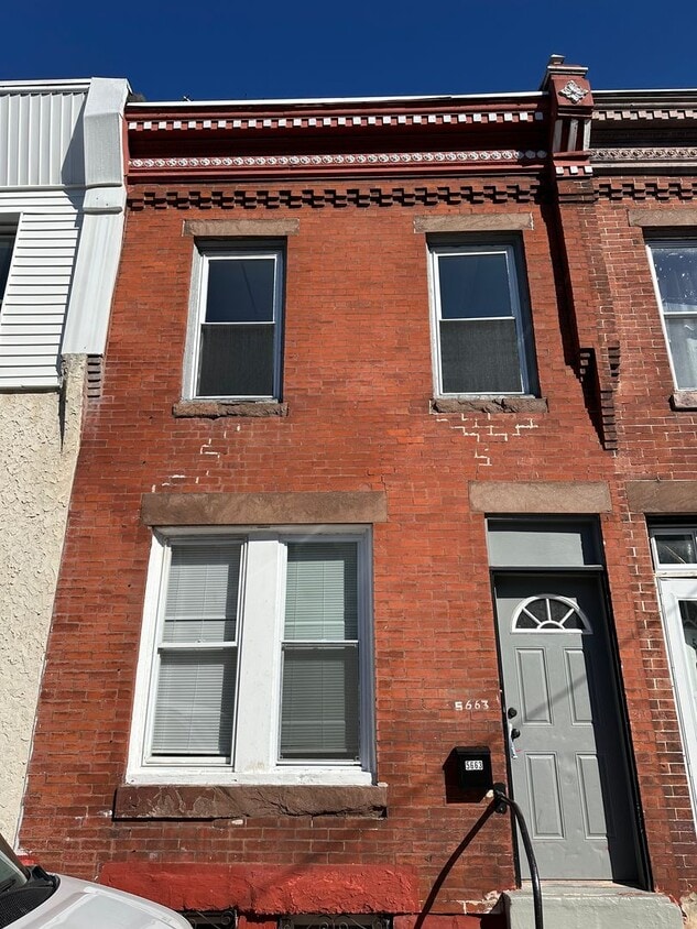 2 Bed, 1 Bath - 2 Bed, 1 Bath
