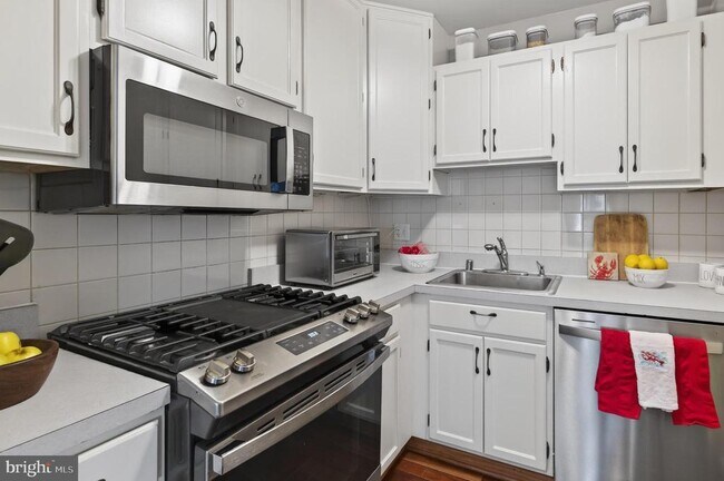 Foto del edificio - 462 Worthington Rd