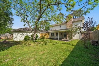 Building Photo - 9711 Derrik Dr