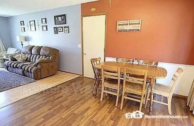 Foto del edificio - 1004 NE Jacob St