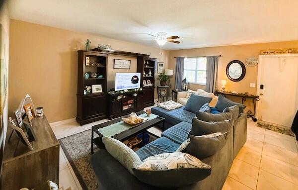 Building Photo - 508 Saxony Dr
