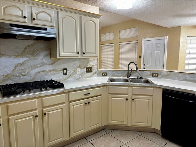 Foto del edificio - 12654 Stillington Dr