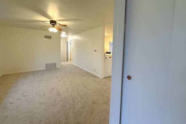 Foto del edificio - Great house in prime location now available, wont last long!