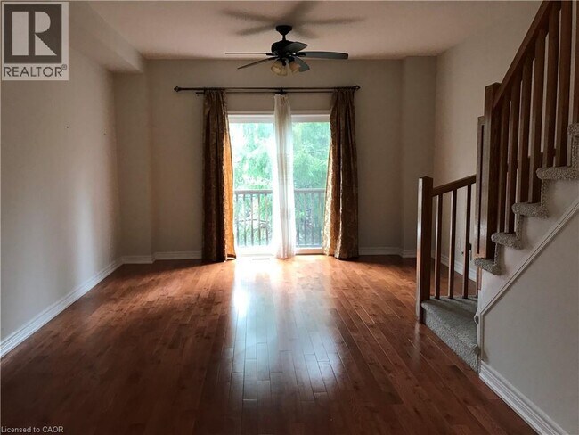 Photo du bâtiment - 4294 Ingram Common