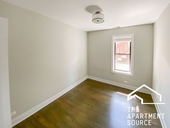 Foto del edificio - 2624 N Rockwell St