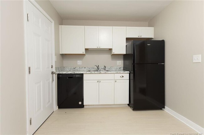 Building Photo - 3810 E Shephard St