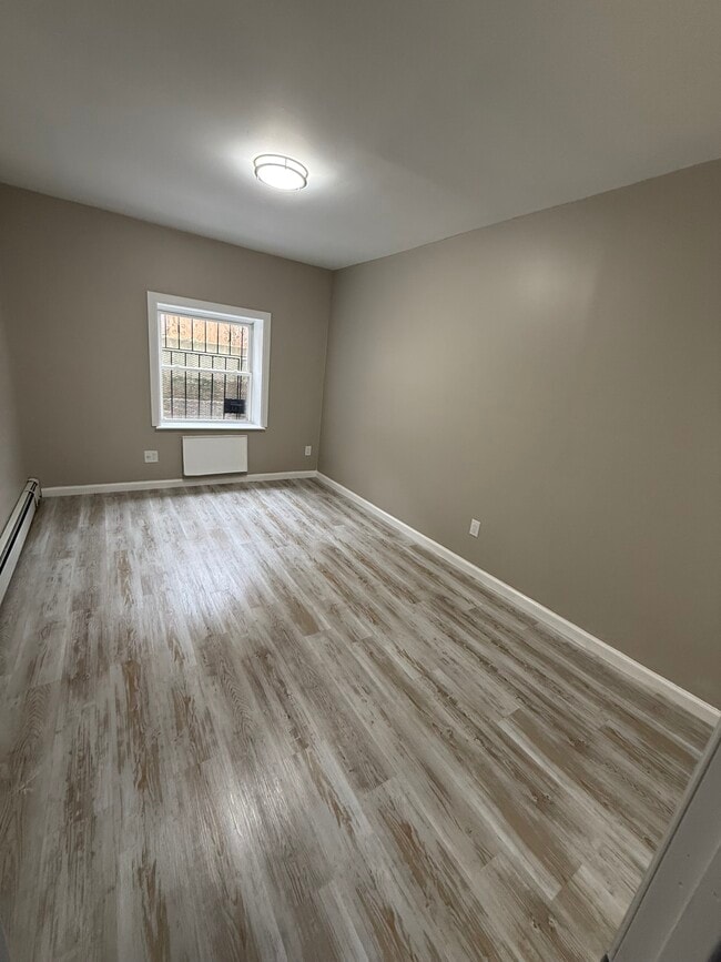 Foto del edificio - 315 E 163rd St