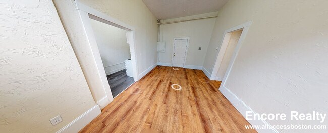 Building Photo - 99 Brainerd Rd