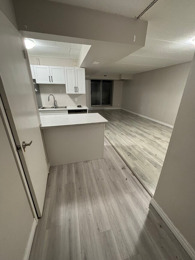 Building Photo - 251 Erb St. W