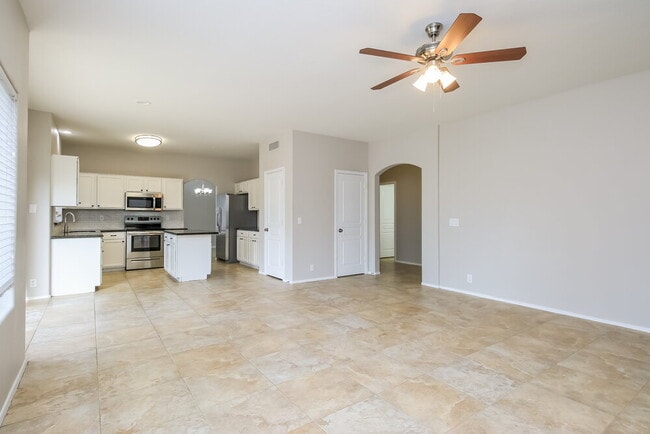 Foto del edificio - 20 N Nielson Ln