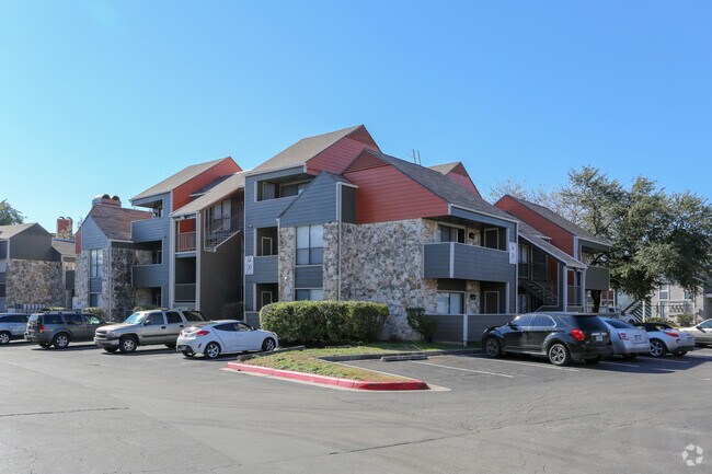 Foto del edificio - OakStone Apartment Homes