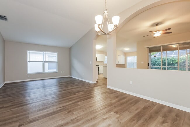 Building Photo - 9919 Stockbridge Dr