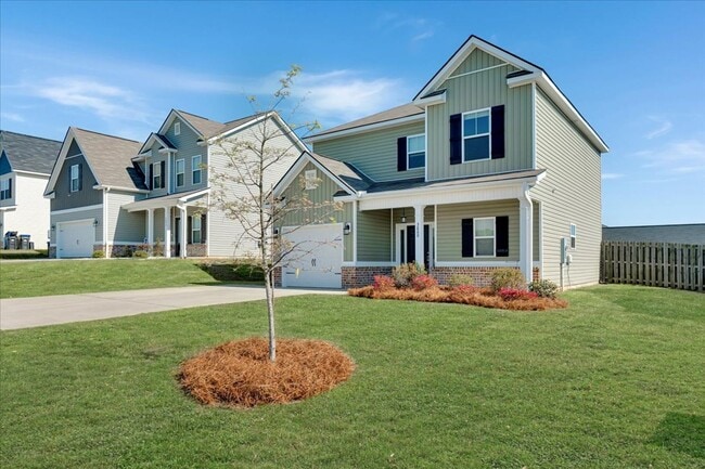 Building Photo - MOVE IN READY BY AUG - 1 -2026