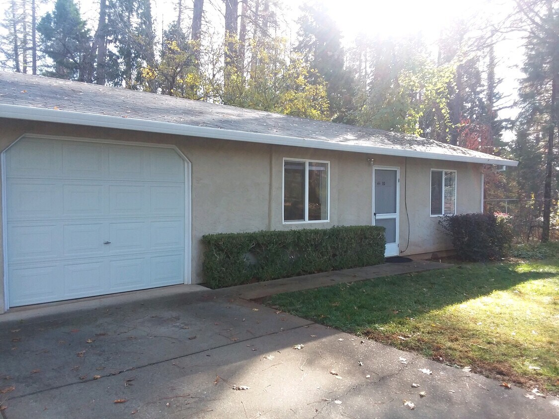 1146 Elliott Rd Unit 2, Paradise, CA 95969 Apartments in Paradise