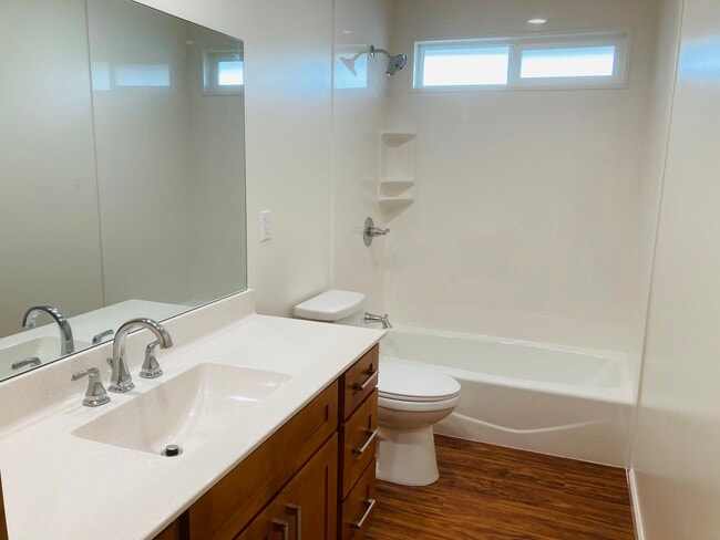 Building Photo - 1434 Meyers St