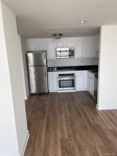 Building Photo - 3320 Spinnaker Ln