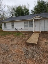 Building Photo - 1610 Gorman St