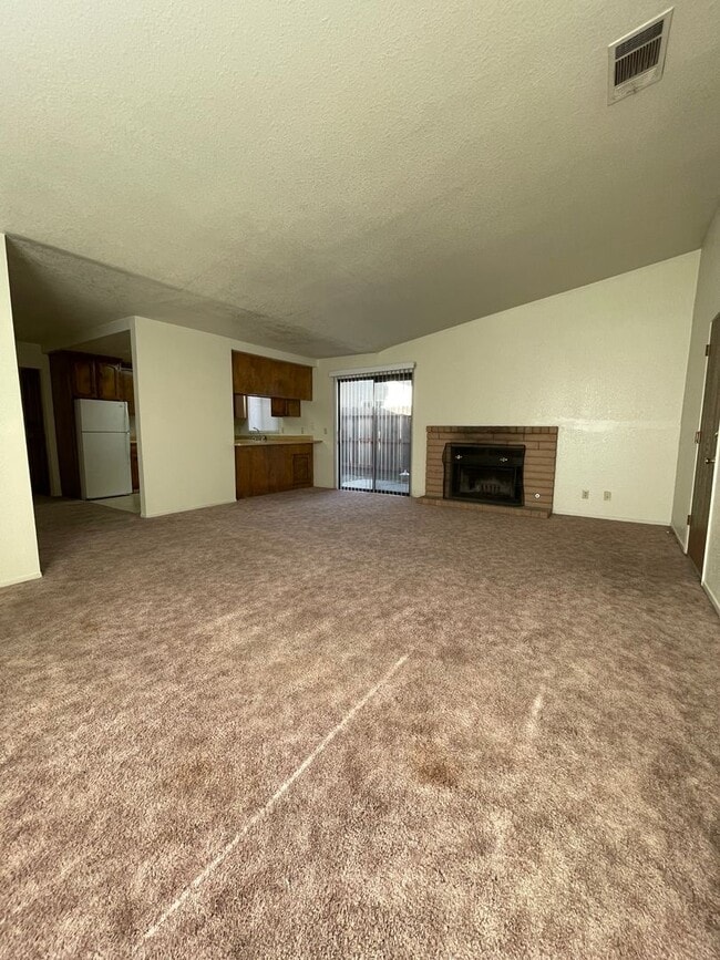 Photo - 616 W Yosemite Ave Townhome