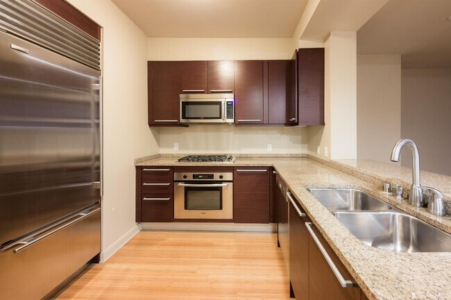 Foto del edificio - 425 1st St