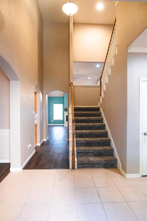 Building Photo - 30615 S Sulphur Creek Dr