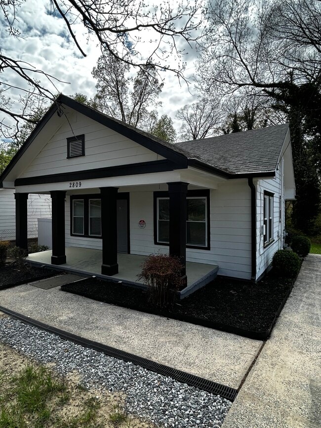 Front Exterior - 2809 7th St SW