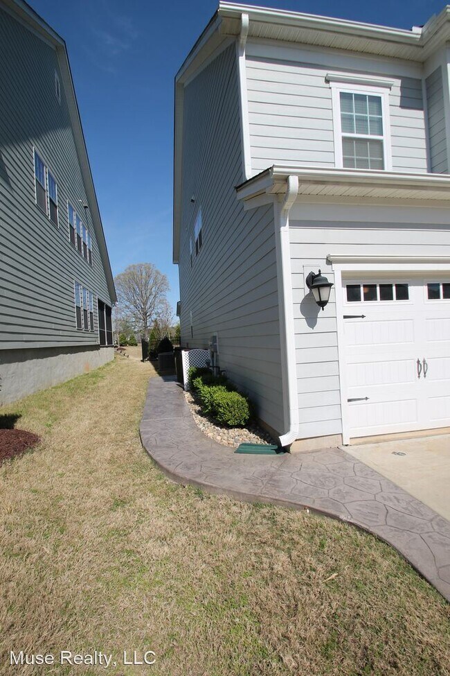 Building Photo - 5 br, 4 bath House - 295 Helton Lane