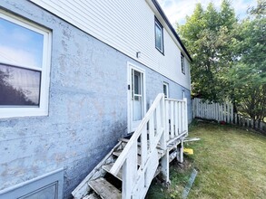 Building Photo - 158 Empire Ave