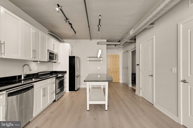 Building Photo - 2125 14th St NW