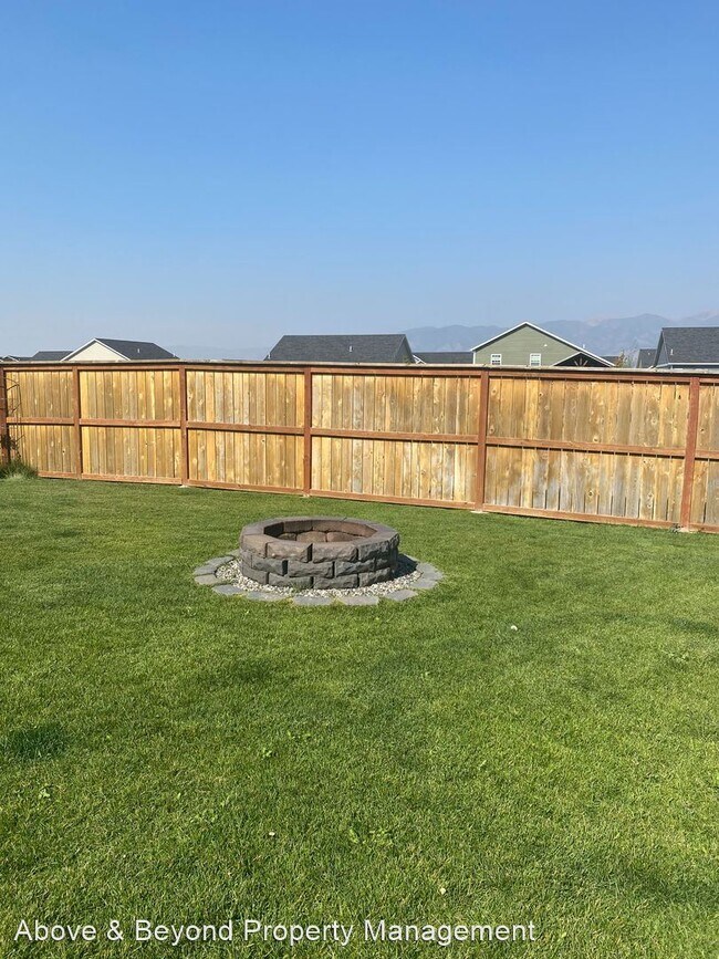 Foto del edificio - 3 br, 2 bath House - 1104 Powers Blvd