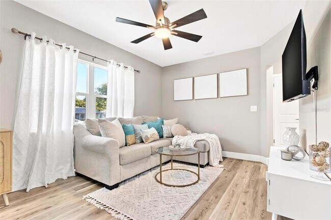 Foto del edificio - 5370 47th Ave N