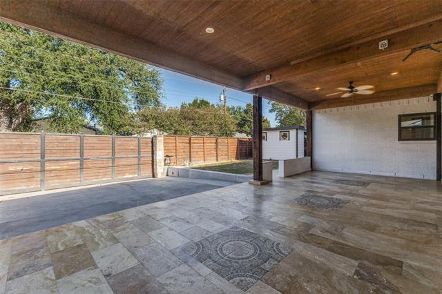 Foto del edificio - 2124 Charles Dr