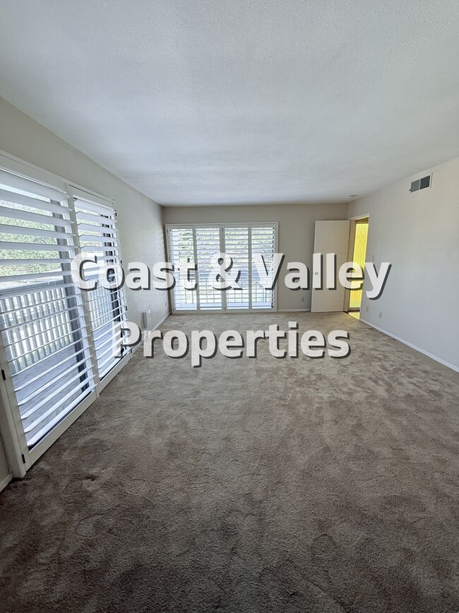 Foto del edificio - Carmel Townhouse for RENT!!!