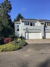 Building Photo - 3910 NE Megginson St