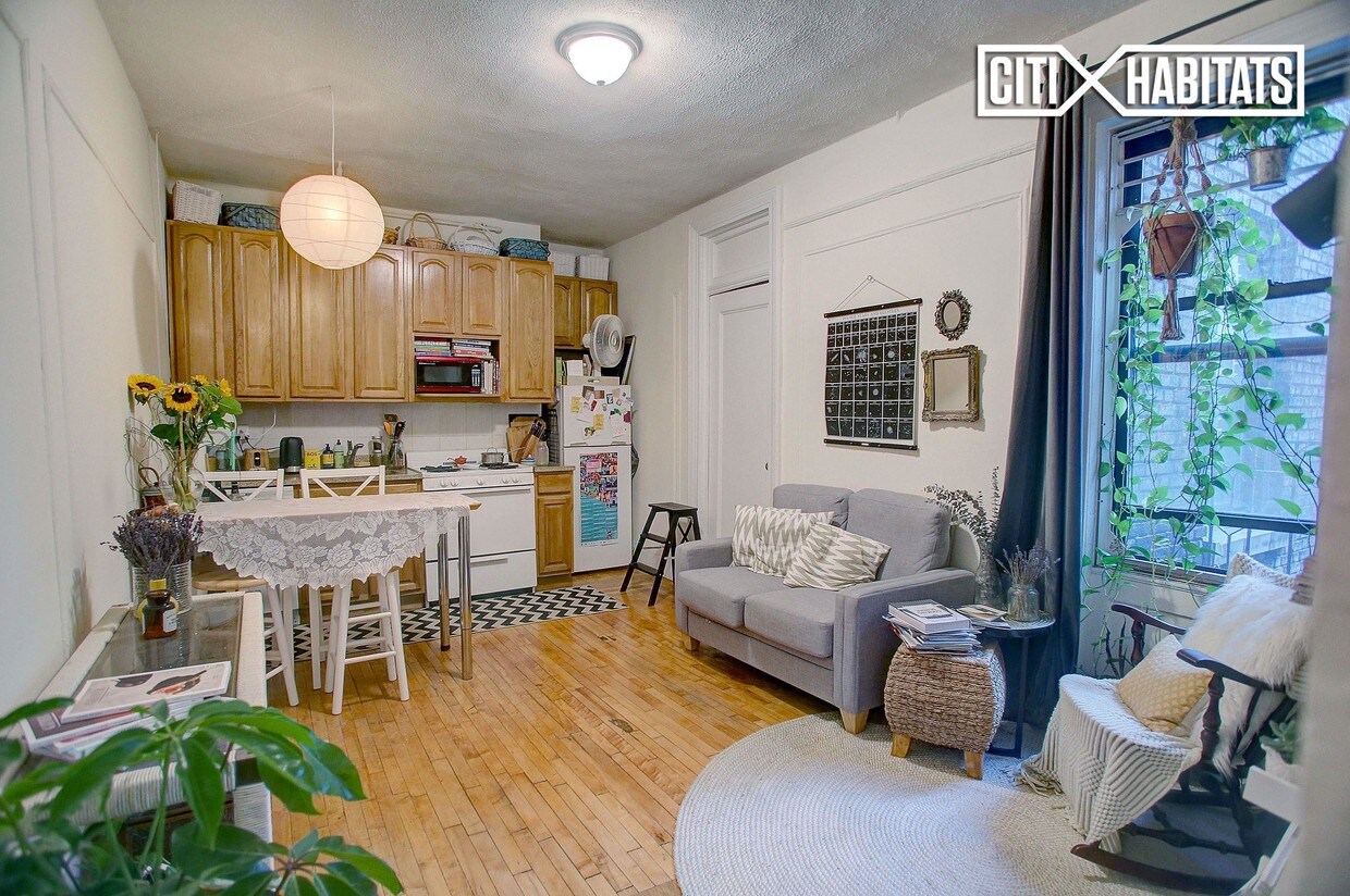 Foto principal - 160 CLAREMONT Ave