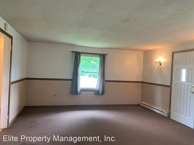 Building Photo - 3 br, 1 bath House - 3100 Robin Rd.