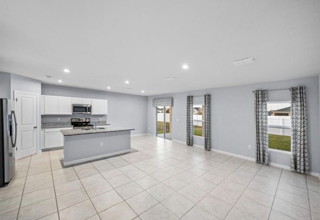 Building Photo - 1207 Tank Trl