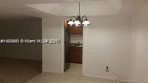 Building Photo - 3670 Inverrary Dr