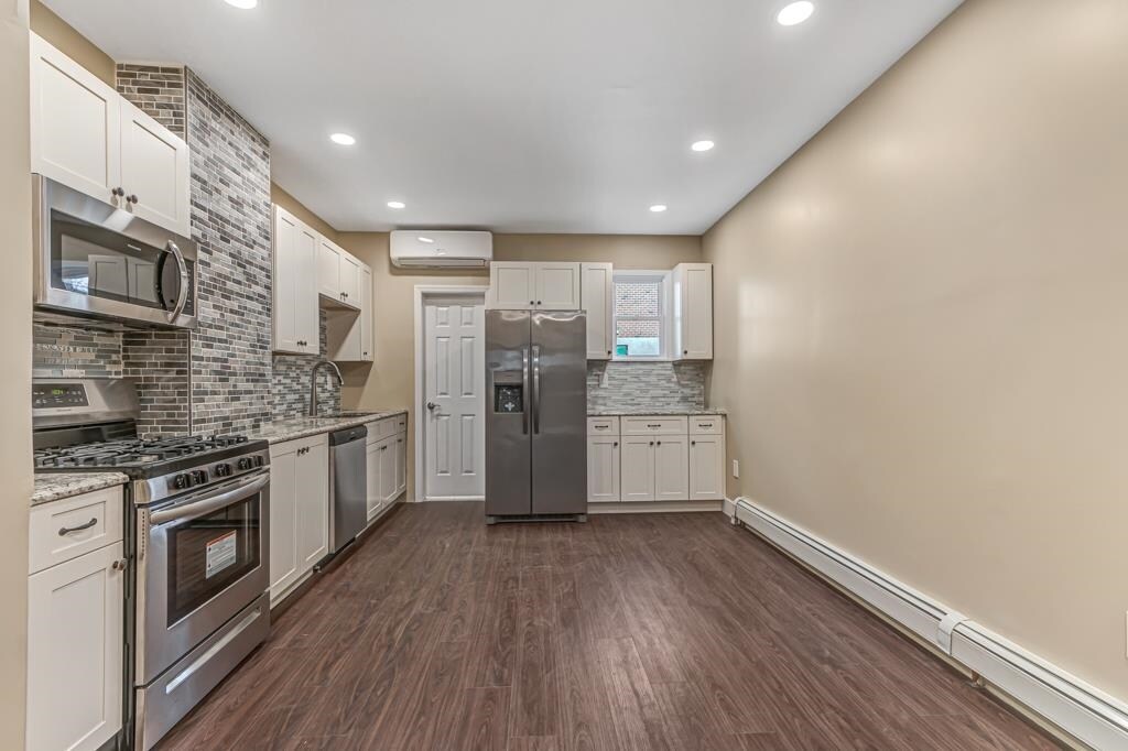 Foto principal - 120 68th St