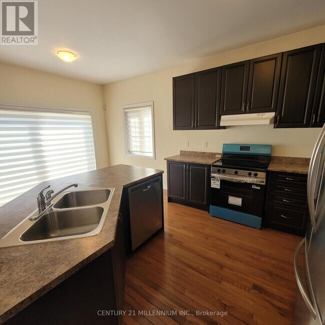 Photo du bâtiment - 11 Jazzberry Rd