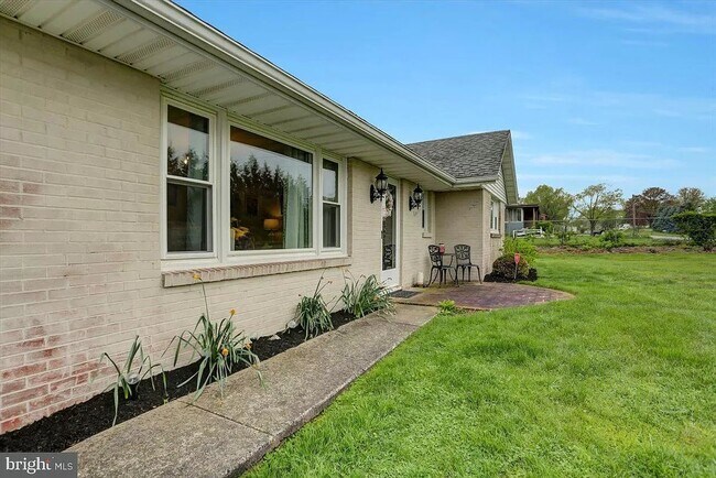 Foto del edificio - 1748 Orrstown Rd