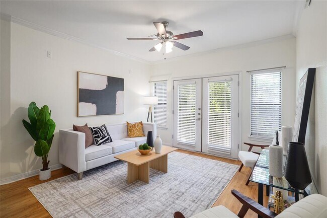 Foto del edificio - 2502 Leon St