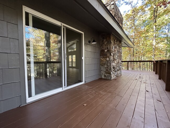 Building Photo - 25 Carballo Ln