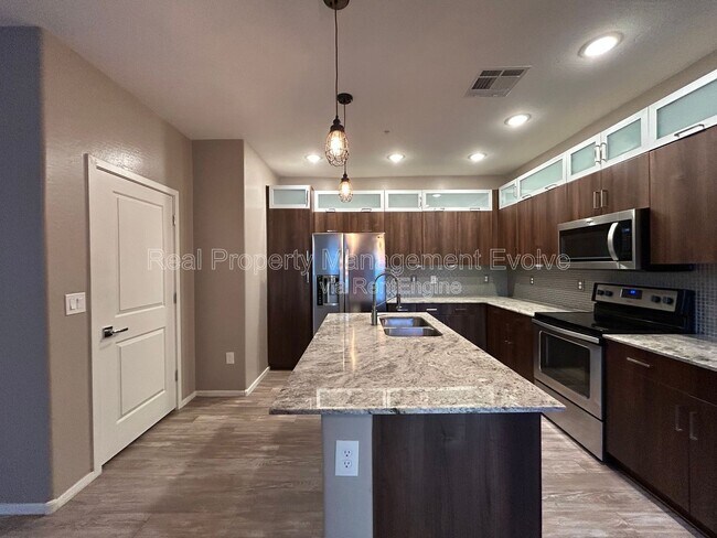 Foto del edificio - 2329 E Hidalgo Ave