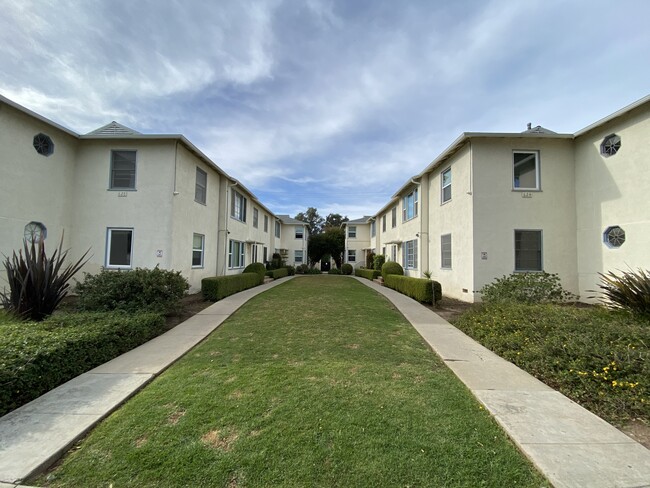 Building Photo - 628 Lincoln Blvd