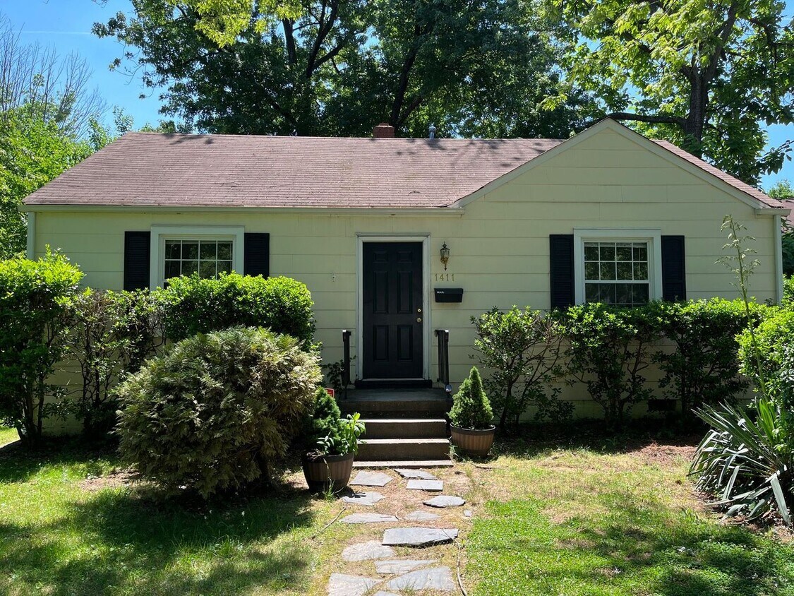 Foto principal - 1411 Landis Drive