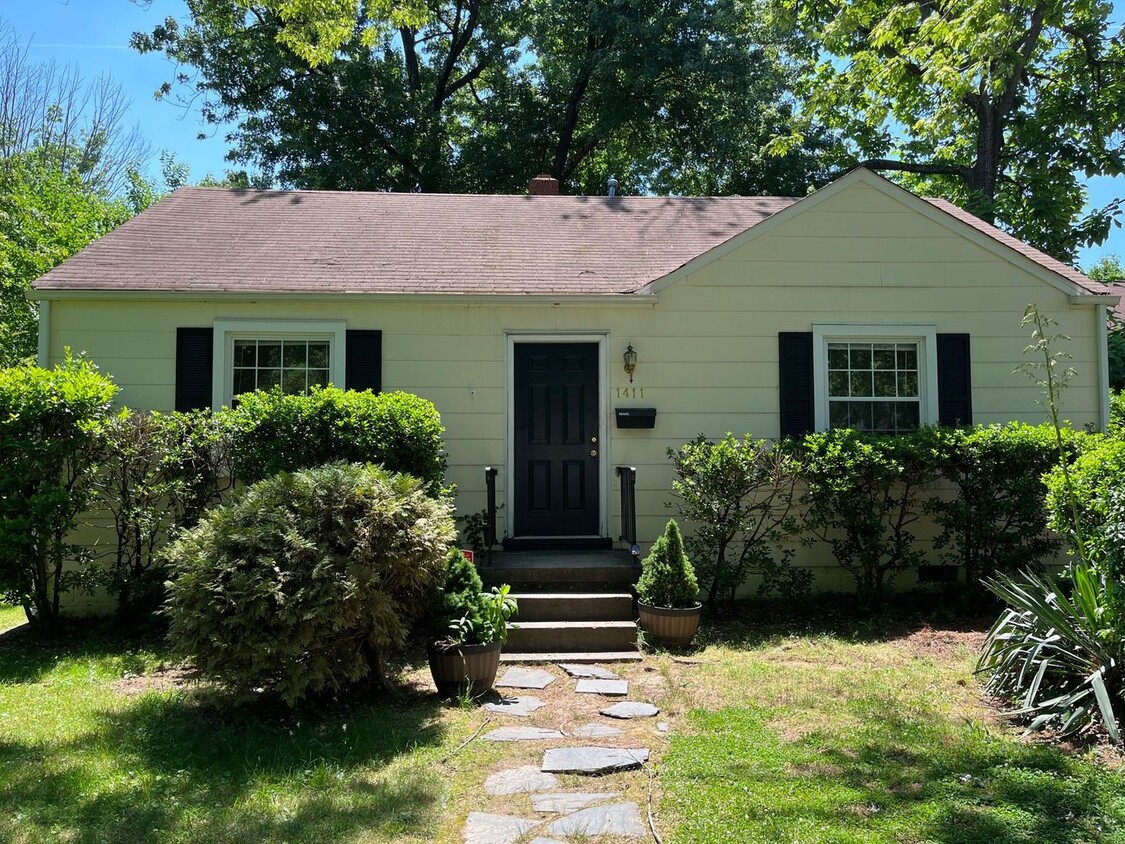 Primary Photo - 1411 Landis Drive